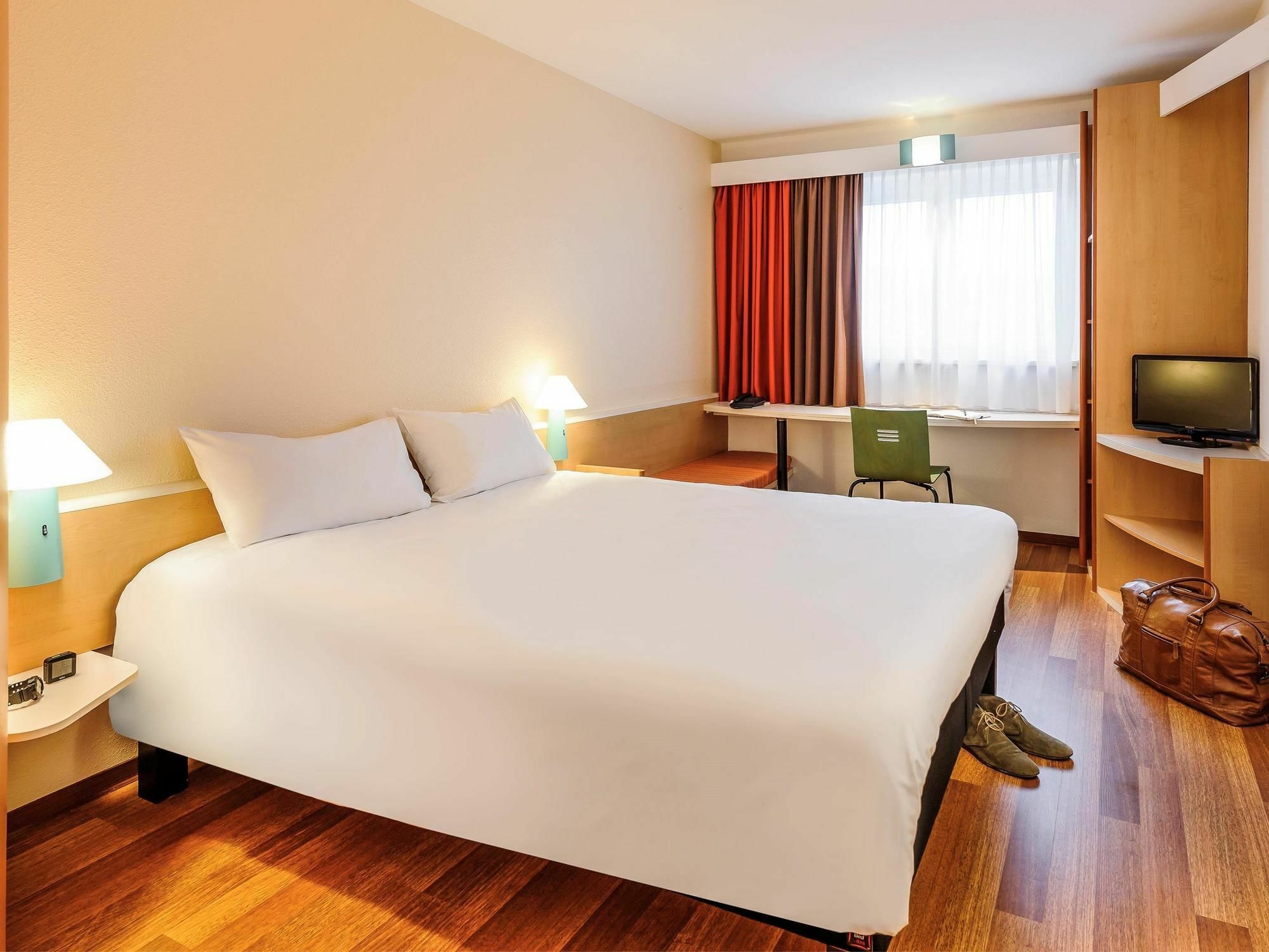 Ibis 2*